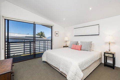 A PERFECT STAY - Sandy Feet - Accommodation Gladstone 3
