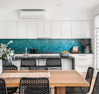 A PERFECT STAY - Shore Beats Work - Accommodation Gladstone
