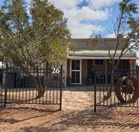 A real bush retreat. Kangas Emus  Starry Skies. - Accommodation Gladstone