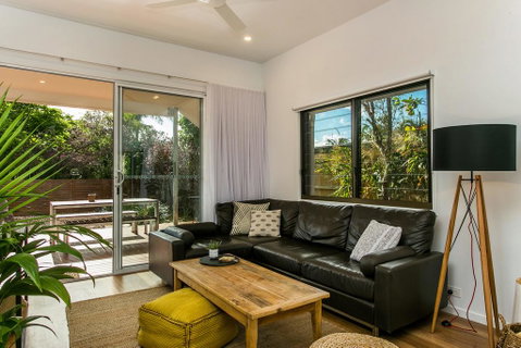 A SWEET ESCAPE - Alcorn House - Accommodation Gladstone 3