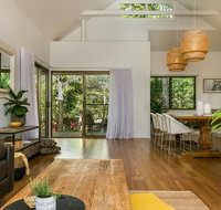 A SWEET ESCAPE - Alcorn House - Accommodation Gladstone