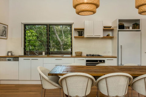 A SWEET ESCAPE - Alcorn House - Accommodation Gladstone 2