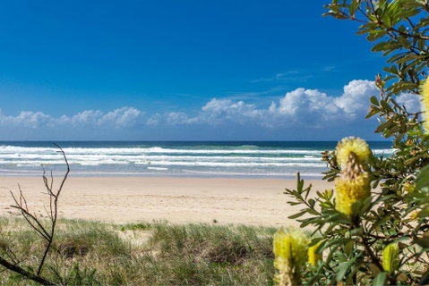 A SWEET ESCAPE - Beachfront Tranquility - Accommodation Gladstone 3