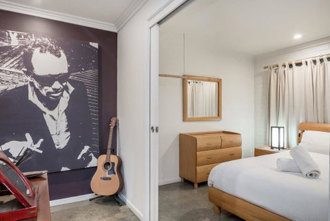 A SWEET ESCAPE - Brandon St Beach & Spa - Accommodation Gladstone 1