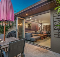 A SWEET ESCAPE - Brandon St Beach  Spa - Accommodation Gladstone