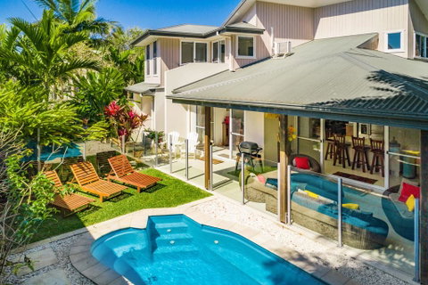 A SWEET ESCAPE - Serenity On Sallywattle - Accommodation Gladstone 1