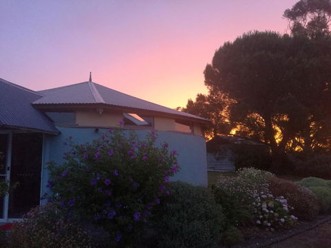 A Victor Harbour Retreat Aldinga-The Round Cottage - Accommodation Gladstone 1