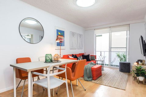 A Walk To Syd Uni & RPA Hospital - Accommodation Gladstone 1