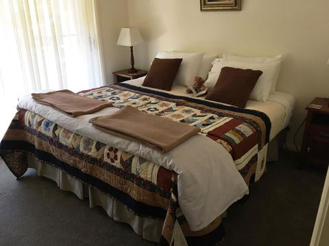 Abelia House B &B - Accommodation Gladstone 1