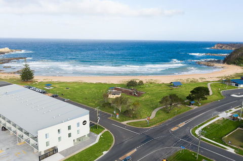 Abode Malua Bay - Accommodation Gladstone 0