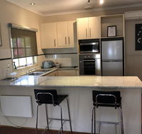 About Time Retreats- Studio three - Accommodation Gladstone