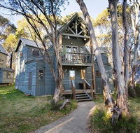 Absinthe - Accommodation Gladstone