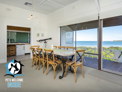 Absolute Beachfront 3BR 2BA Home W/ Beach Track - Accommodation Gladstone 2