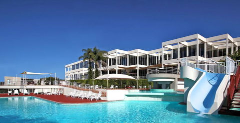 Absolute Beachfront Opal Cove Resort - Accommodation Gladstone 0