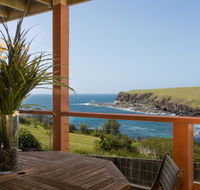 Absolute Oceanfront Cottage - Accommodation Gladstone