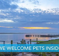 Absolute Water Frontage w/ Jetty  Boat Ramp - Accommodation Gladstone