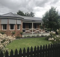 Acacia House - Central Healesville - Yarra Valley - Accommodation Gladstone