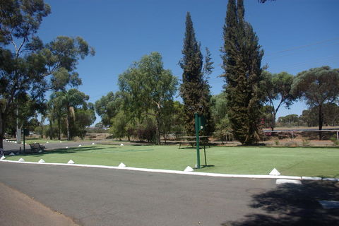 Acclaim Goldminer Tourist Caravan Park - Accommodation Gladstone 0