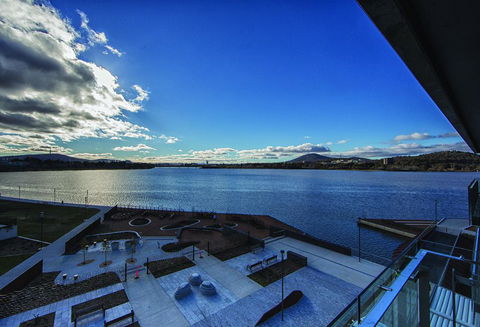 Accommodate Canberra - Aurora - Accommodation Gladstone 1