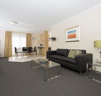 Accommodate Canberra - Kingston Court - Accommodation Gladstone
