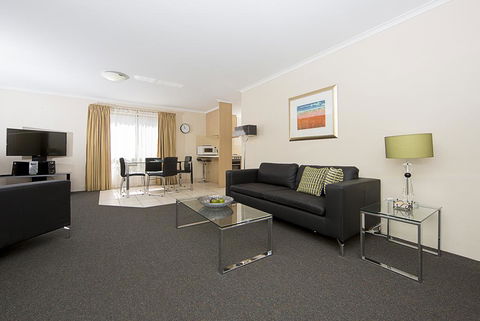 Accommodate Canberra - Kingston Court - Accommodation Gladstone 0