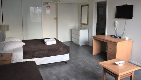 Accommodation Sydney City Centre - Hyde Park Plaza Park View College Street Studio Apartment - Accommodation Gladstone 2