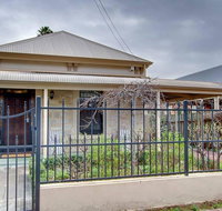 Adelaide close CBD Large Private Studio Apartment in St Peters - Accommodation Gladstone
