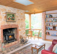 Adelaide Hills 'Camellia Cottage' - WiFi - Accommodation Gladstone