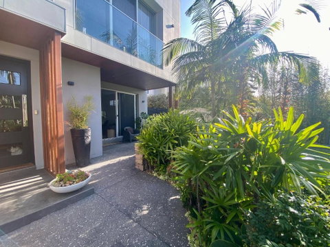 East Woonona Sea Esta Studio - Accommodation Gladstone 0