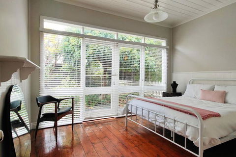 Dunkeld Secret Garden - Accommodation Gladstone 0