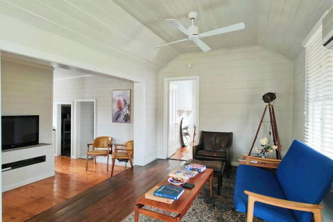 Dunkeld Secret Garden - Accommodation Gladstone 2