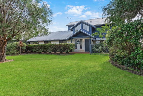 Dunsborough Beach Villa - Accommodation Gladstone 1
