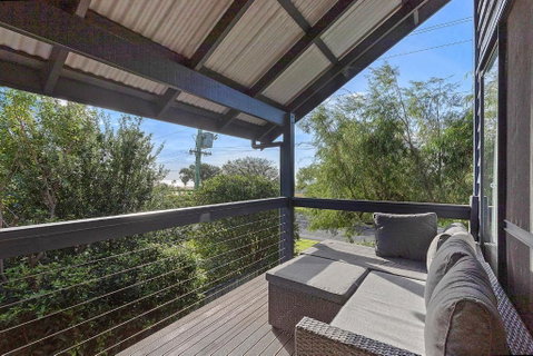 Dunsborough Beach Villa - Accommodation Gladstone 3