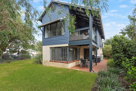 Dunsborough Beach Villa - Accommodation Gladstone 2
