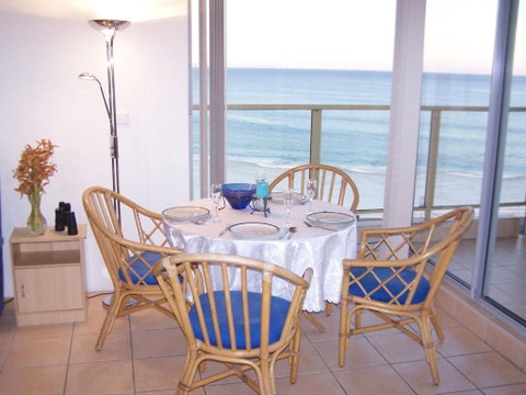 Ebbtide 26 - Accommodation Gladstone 1