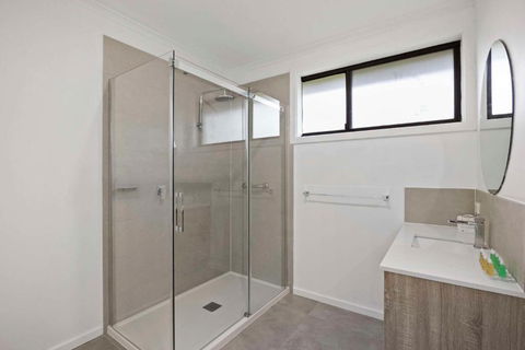 Econo Lodge Lilydale - Accommodation Gladstone 3