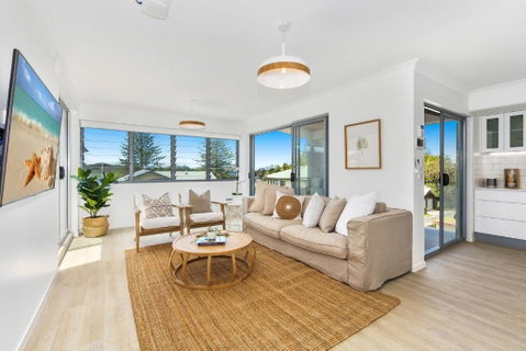 Dreamtime Villa - Accommodation Gladstone 0