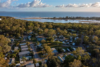 Discovery Parks - Tannum Sands with Accommodation Gladstone