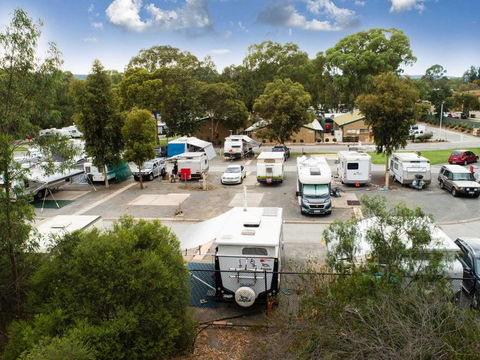 Echo Holiday Parks - Windsor Gardens - Accommodation Gladstone 1