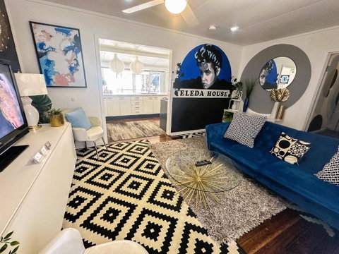 Eleda House - Accommodation Gladstone 2