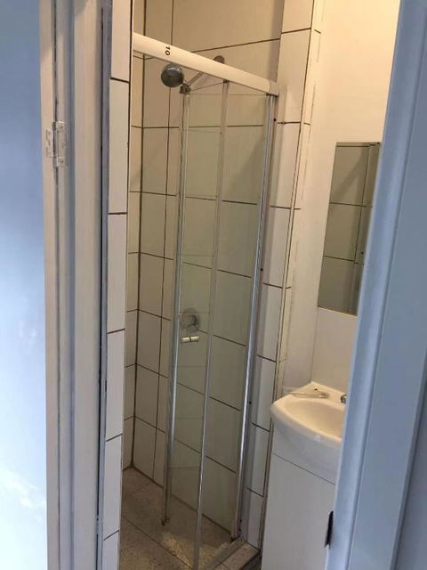 Elgar 67 - Accommodation Gladstone 4