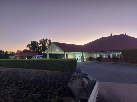 Emerald Explorers Inn - Accommodation Gladstone 0