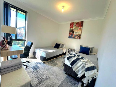 Entire 2br, Hideaway - Accommodation Gladstone 2