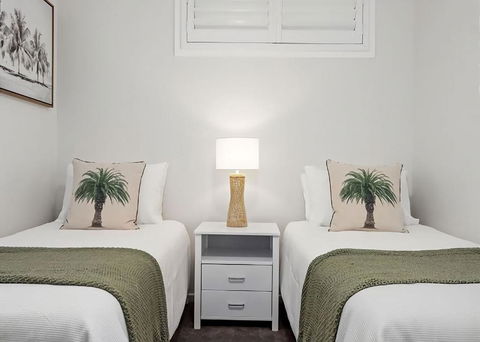 Ernora Court - Accommodation Gladstone 2