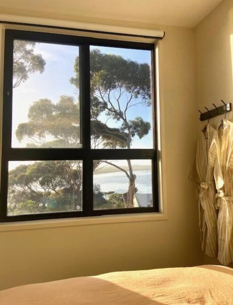 Essence Kangaroo Island - Tiny Home American River - Accommodation Gladstone 2