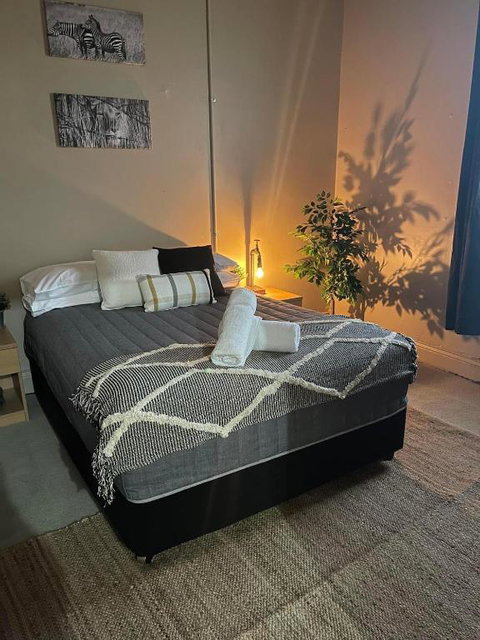 Federal Hotel - Accommodation Gladstone 1