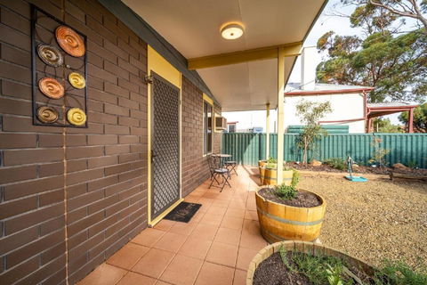 Flinders Ranges Bed And Breakfast - Accommodation Gladstone 1