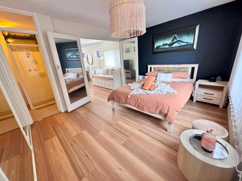 FORR64 - Cosy East Perth Retreat - Accommodation Gladstone 1