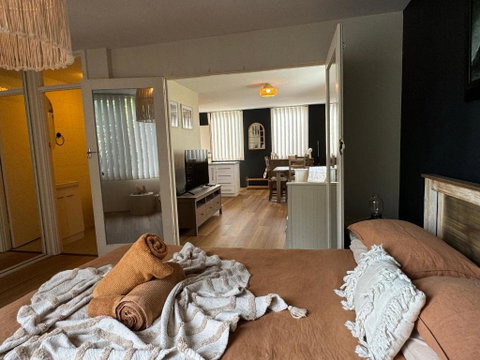 FORR64 - Cosy East Perth Retreat - Accommodation Gladstone 3