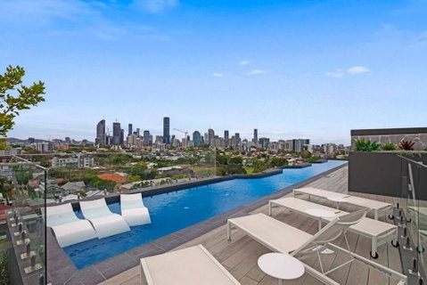 Gabba Oasis:Luxury 3BRM Apt Pool - Accommodation Gladstone 1